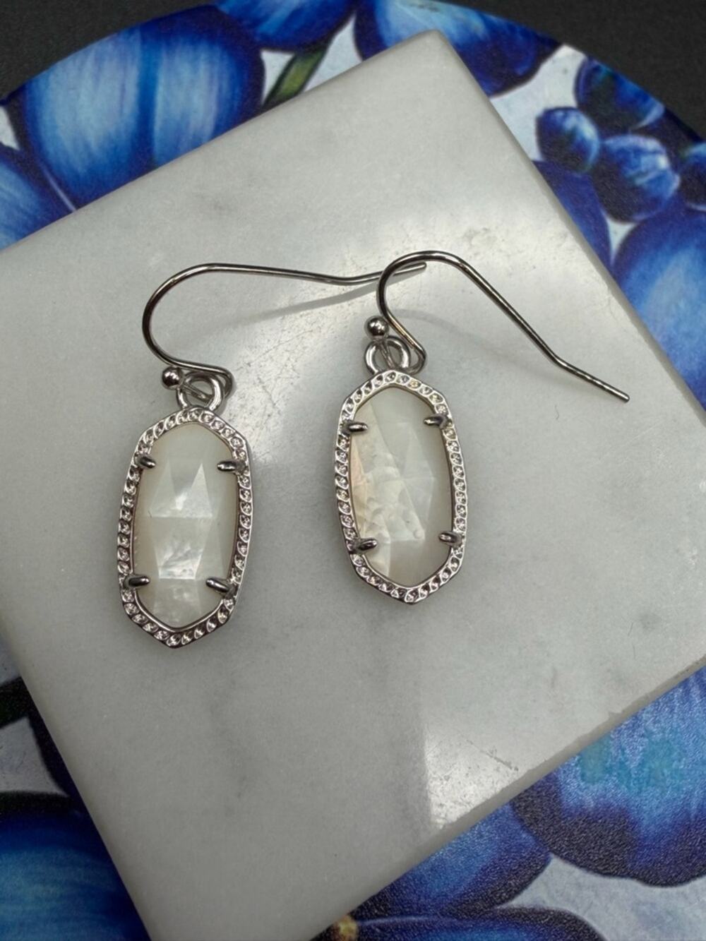 Kendra Scott Lee Drop Earrings #K60. Like new!